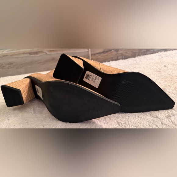 Topshop Camel Croc-Embossed Ankle Booties - Picture 5 of 5